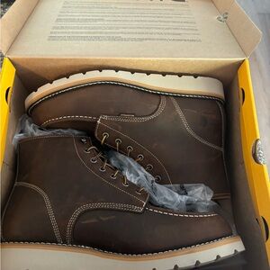 NWT Carhartt waterproof 6 inch Wedge Boot.